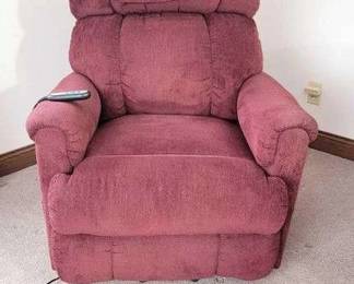 11 Ultra Comfort America LIFT CHAIR