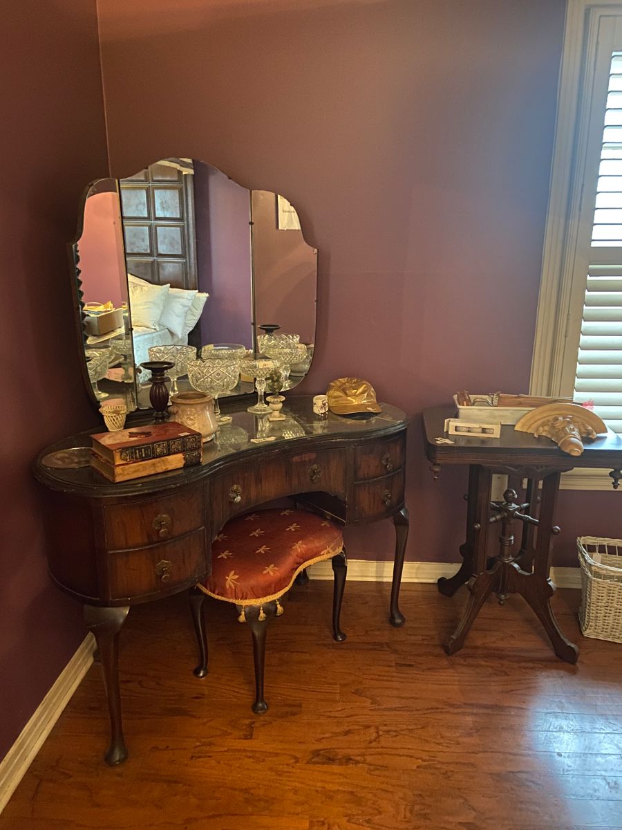 Final day of Leawood Estate Sale in Little Rock, AR starts on 1/27/2024