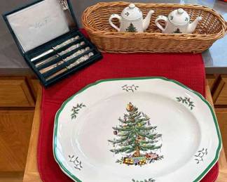 Spode Christmas Tree Platter Salt  Pepper Shakers