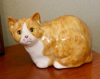 Cat decor
