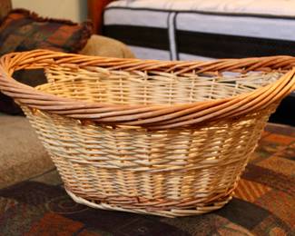 Storage basket
