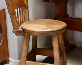 Cute vintage wooden chair with desk
