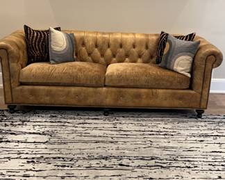 Beautiful custom made Massoud sofa with throw pillows. Approx dimensions W 90” D 31” seat depth 23” H 31. 