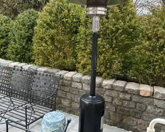 https://townandsea.com/sales/the-collected-cottage/