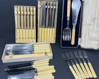 Antique Vintage Celluloid Handle Cased Serving Set & Cutlery