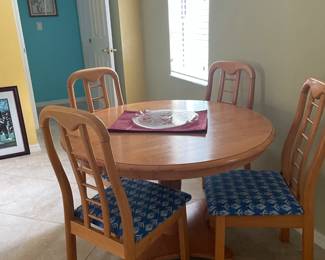 Table & 4 chairs all in excellent condition