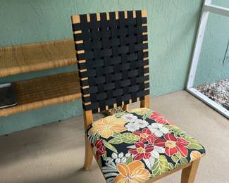 4 matching Florida style chairs & Table