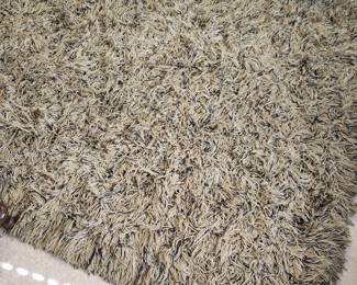 Available for Presale: R1 Shag rug from Gary Mertins Design. 5'x 7'. Excellent Condition.