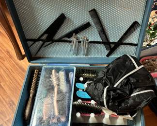 vintage cosmetologist case