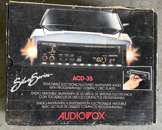 Audiovox car radio