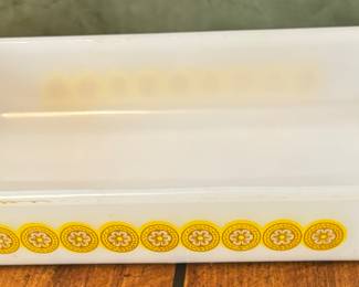 glassbake gold medallion baking dish