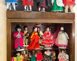 71A Doll Collection Detailmin