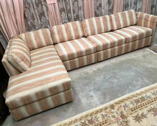 71A Henredon Folio 500 Sectionalmin