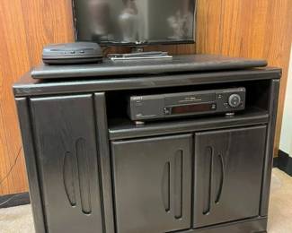 71A Oak Entertainment Centermin