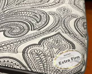 71A Xtreme Sarasota King Mattress Detailmin