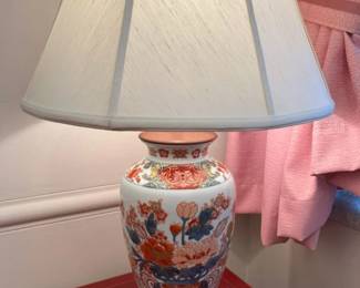 71A Quoizel Large Asian Table Lampmin