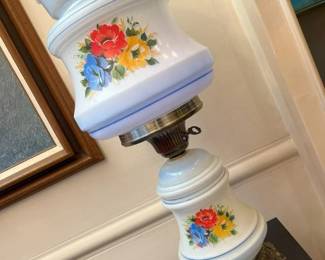 71A Vintage Floral GWTW Lampmin