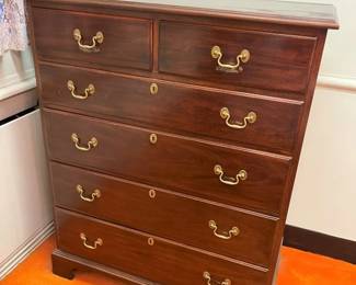 71A HenkelHarris Mahogany 6Drawer Highboymin