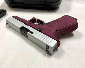 GLOCK 19 9MM BLACK CHERRY