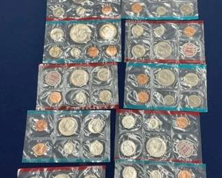 (12) MINT SETS 1971-72-73
