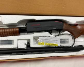 NIB WINCHESTER SXP 12GA. PUMP