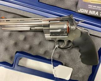 COLT ANACONDA 44 MAG.