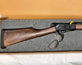NEW IN THE BOX, NEVER FIRED