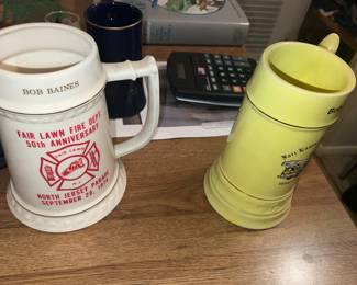 1970s Fair Lawn Wet Down Mugs