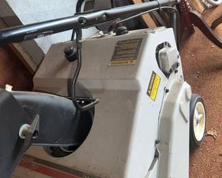 White Outdoor Power Snow thrower