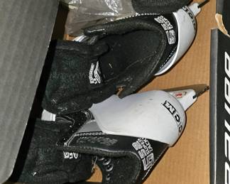 Goalie skates