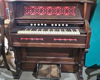 1 of 4 pictures - Vintage Hamilton Organ