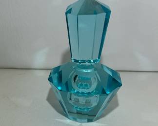 Perfume bottle