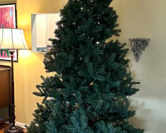 Nicolas Holiday artificial tree