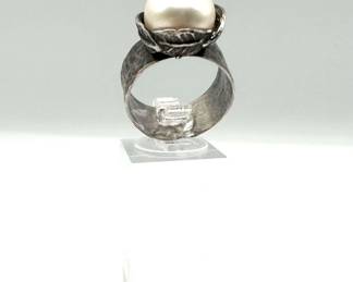 Vintage Hanmered Sterling 925 Pearl Ring