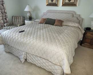 1 of 2 pictures - King size Select Comfort bed