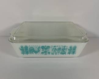 Pyrex Glass Refrigerator Dish