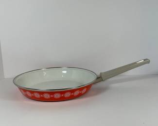 MCM Iron/Enamel Sauce Pan