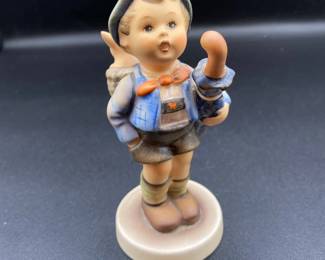 Hummel Home From Market