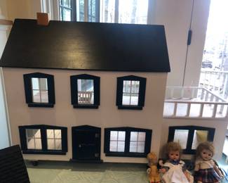 Empty hand crafted dollhouse