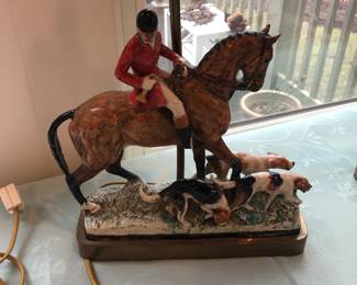 Fox hunting pottery lamp