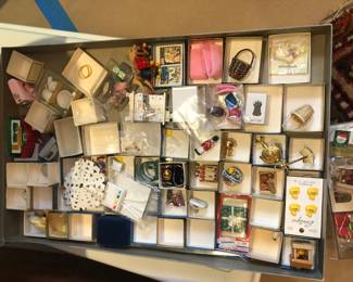 Doll House Miniatures SOLD PER BOX