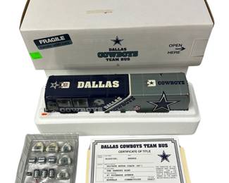 Danbury Mint NFL Dallas Cowboys Team Bus Motorcoach DieCast Original Packaging New
