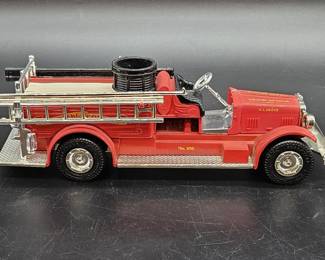 ERTL Die Cast John Deere 1926 Seagrave Fire Truck