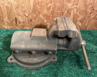 Vintage Heavy Duty Bench Vice