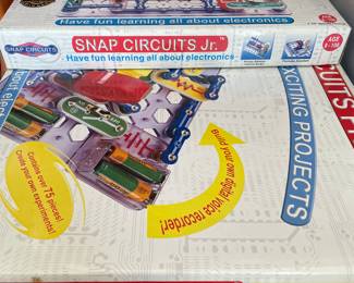 Games to learn about electronics