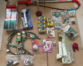 Assorted toilet repair parts