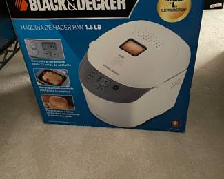 Black and Decker bread maker, new