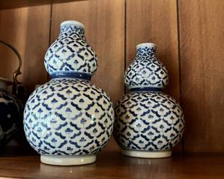 2 Chinese Blue/White Porcelain Gourd Shape Vases