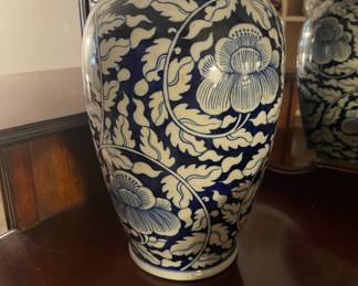 Blue/White Porcelain Chinoiserie Vase 