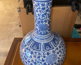 Chinese Blue & White Long Neck Porcelain Vase